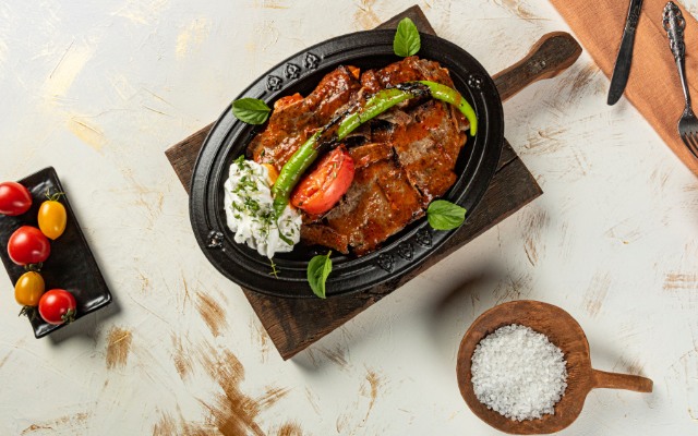 chugunena-plocha-za-pečene-hosse-ovalna-1