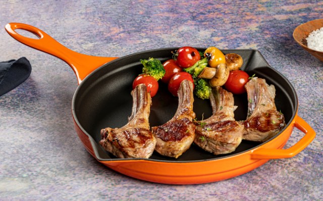 emayliran-chugunen-tigan-hosse-kragal-10